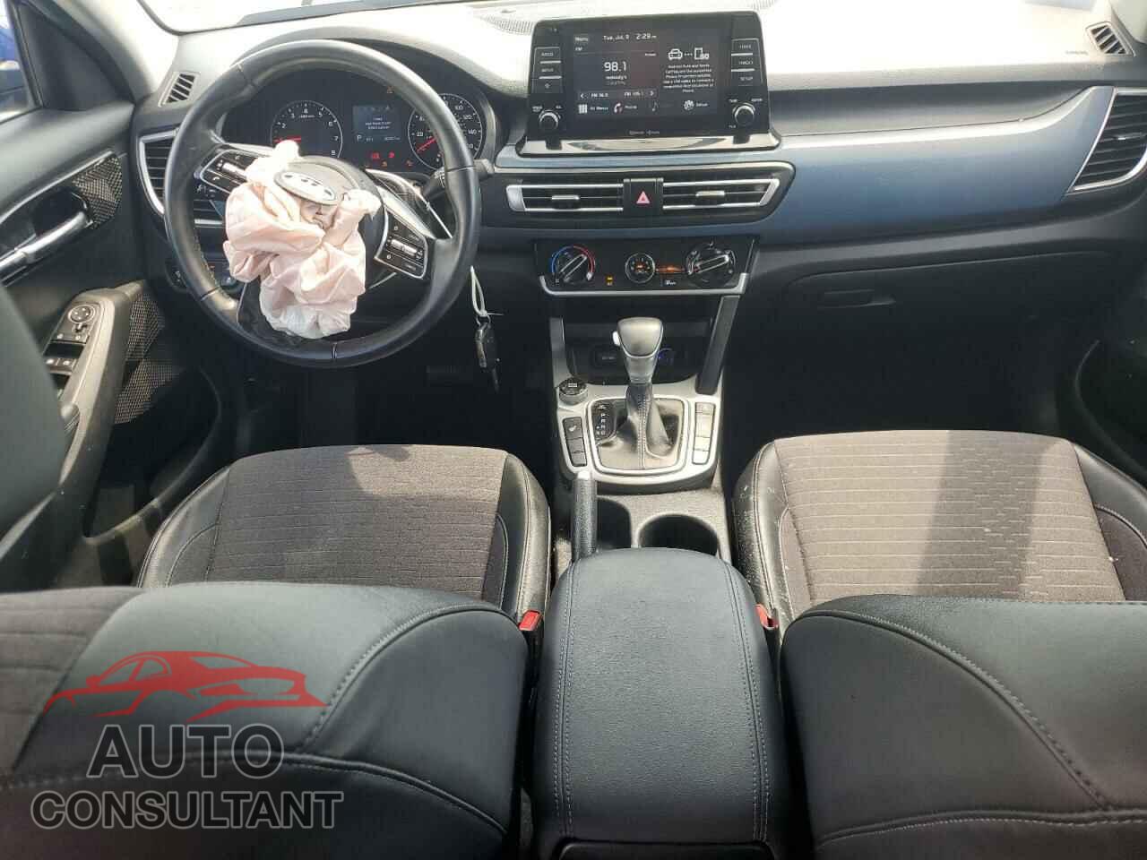KIA SELTOS 2021 - KNDEUCAA8M7039385
