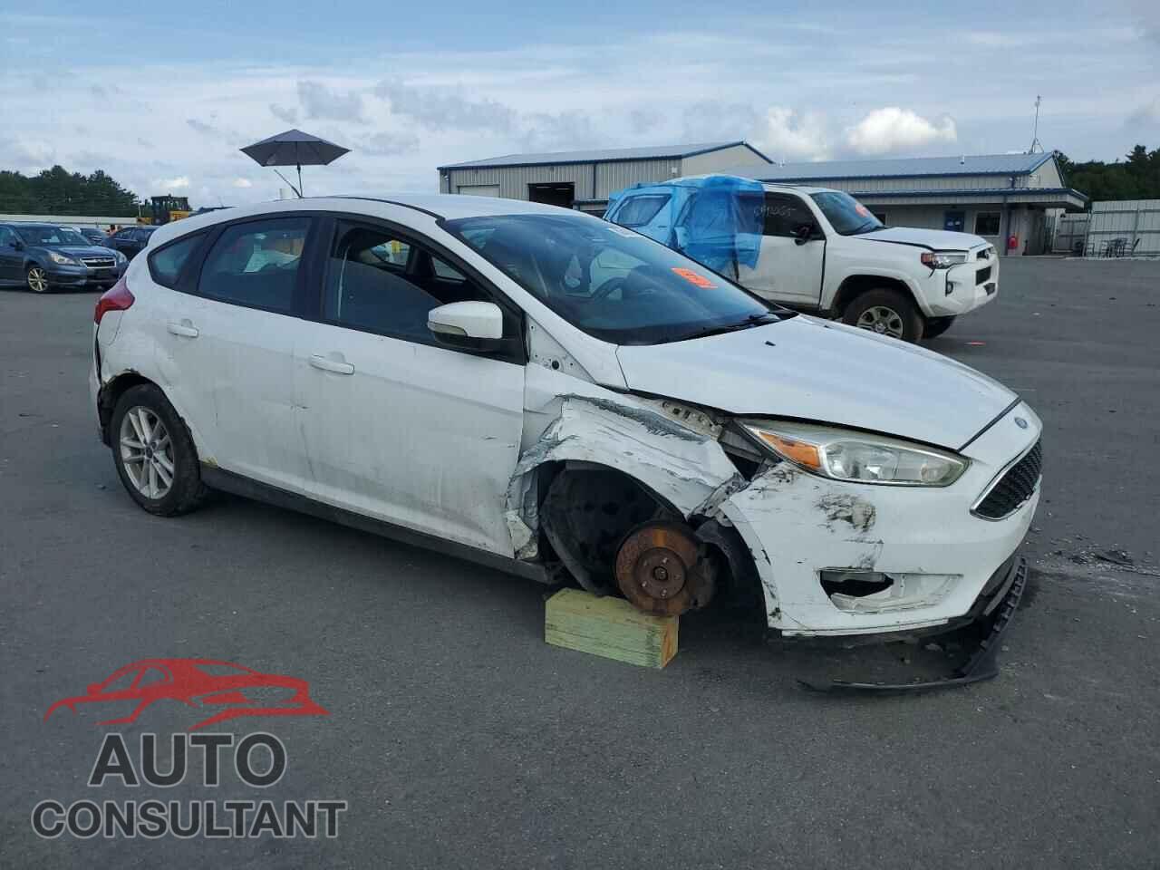 FORD FOCUS 2015 - 1FADP3K26FL315766