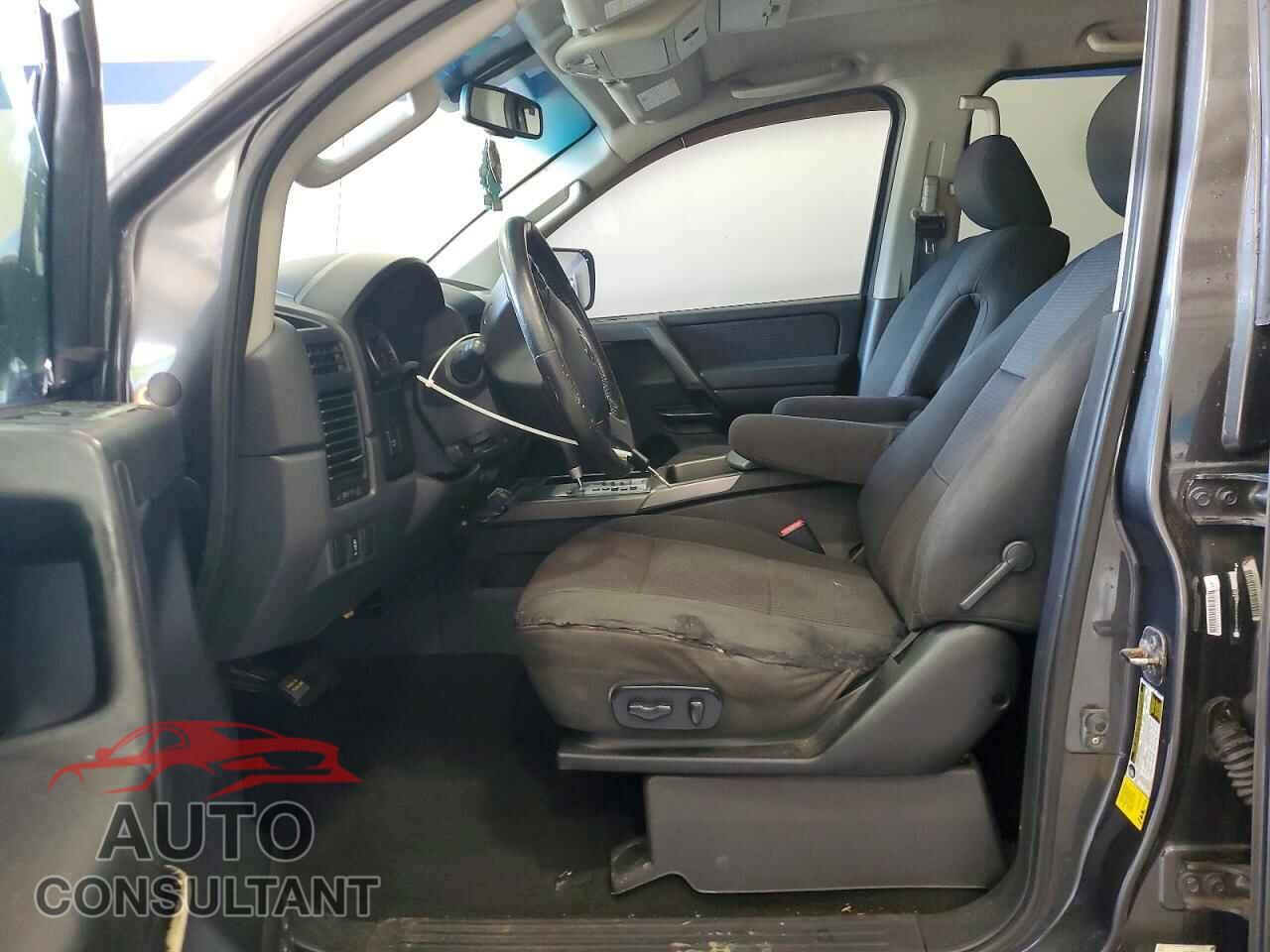 NISSAN TITAN 2012 - 1N6AA0EC2CN310028