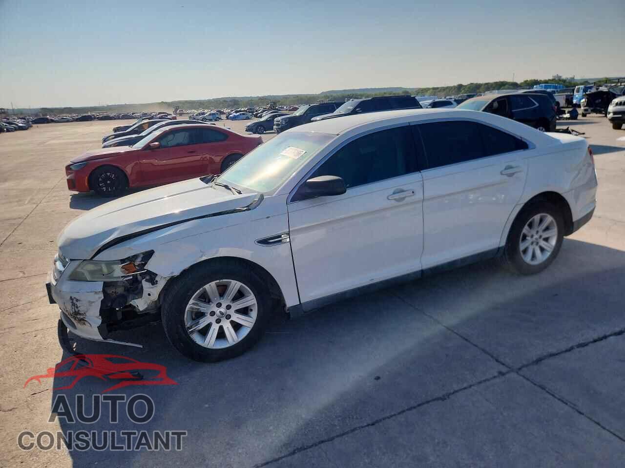 FORD TAURUS 2012 - 1FAHP2DW8CG104892