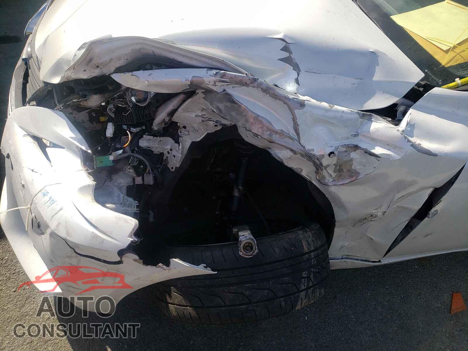 LEXUS IS 2016 - JTHBA1D22G5007549