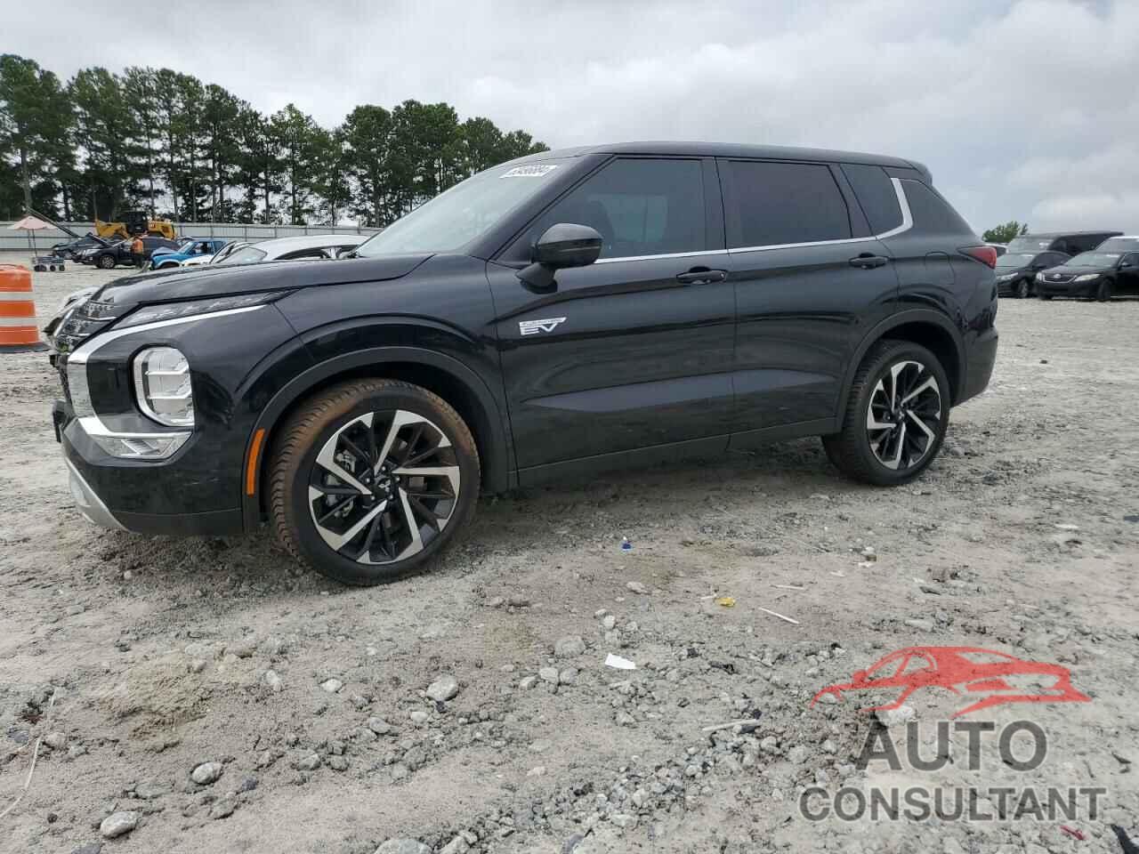 MITSUBISHI OUTLANDER 2023 - JA4T5UA9XPZ037513
