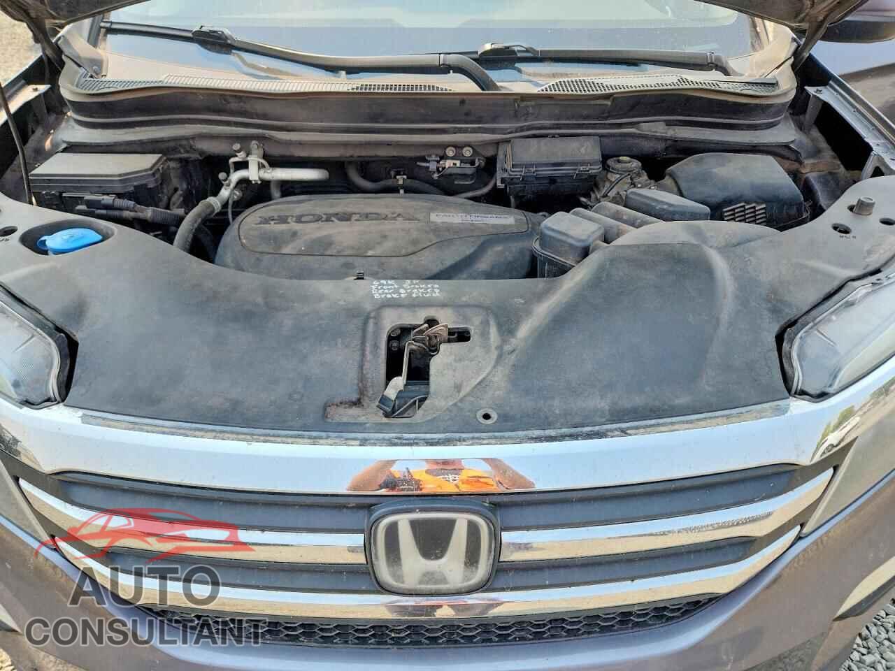 HONDA PILOT 2017 - 5FNYF6H62HB004352