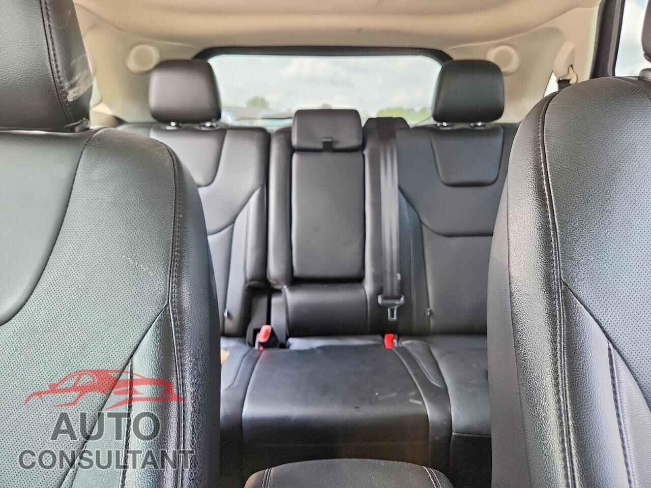 FORD EDGE 2018 - 2FMPK3K90JBC04881