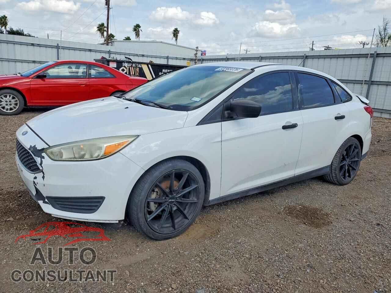 FORD FOCUS 2017 - 1FADP3E28HL214081