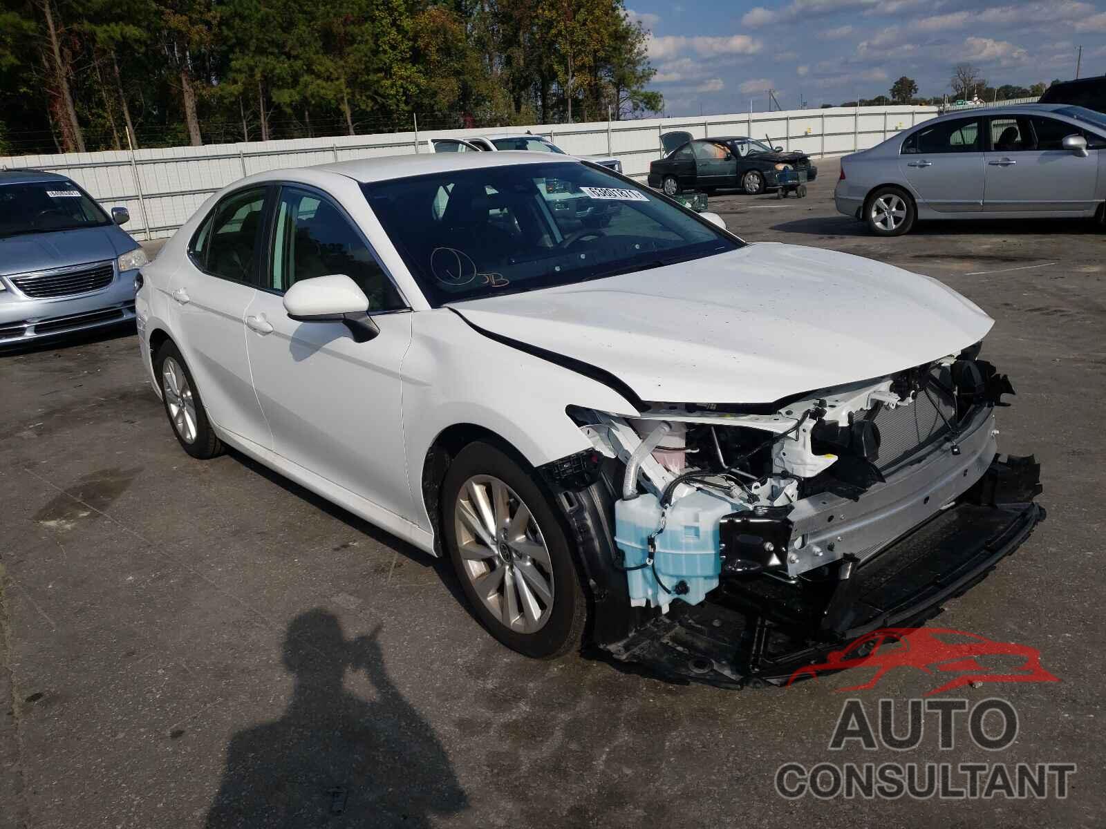 TOYOTA CAMRY 2021 - 4T1C11AK7MU564299