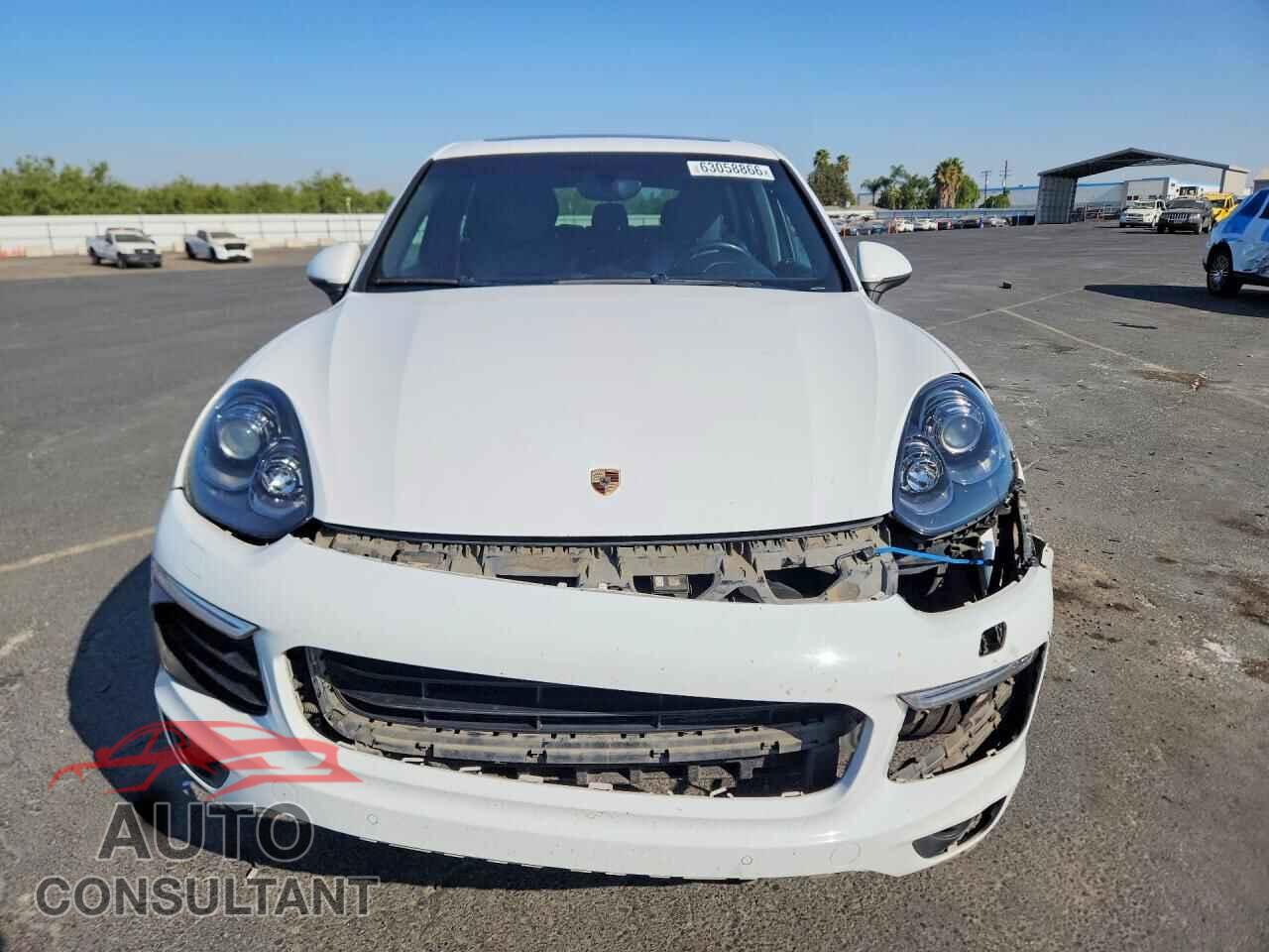 PORSCHE CAYENNE 2018 - WP1AA2A23JKA03492