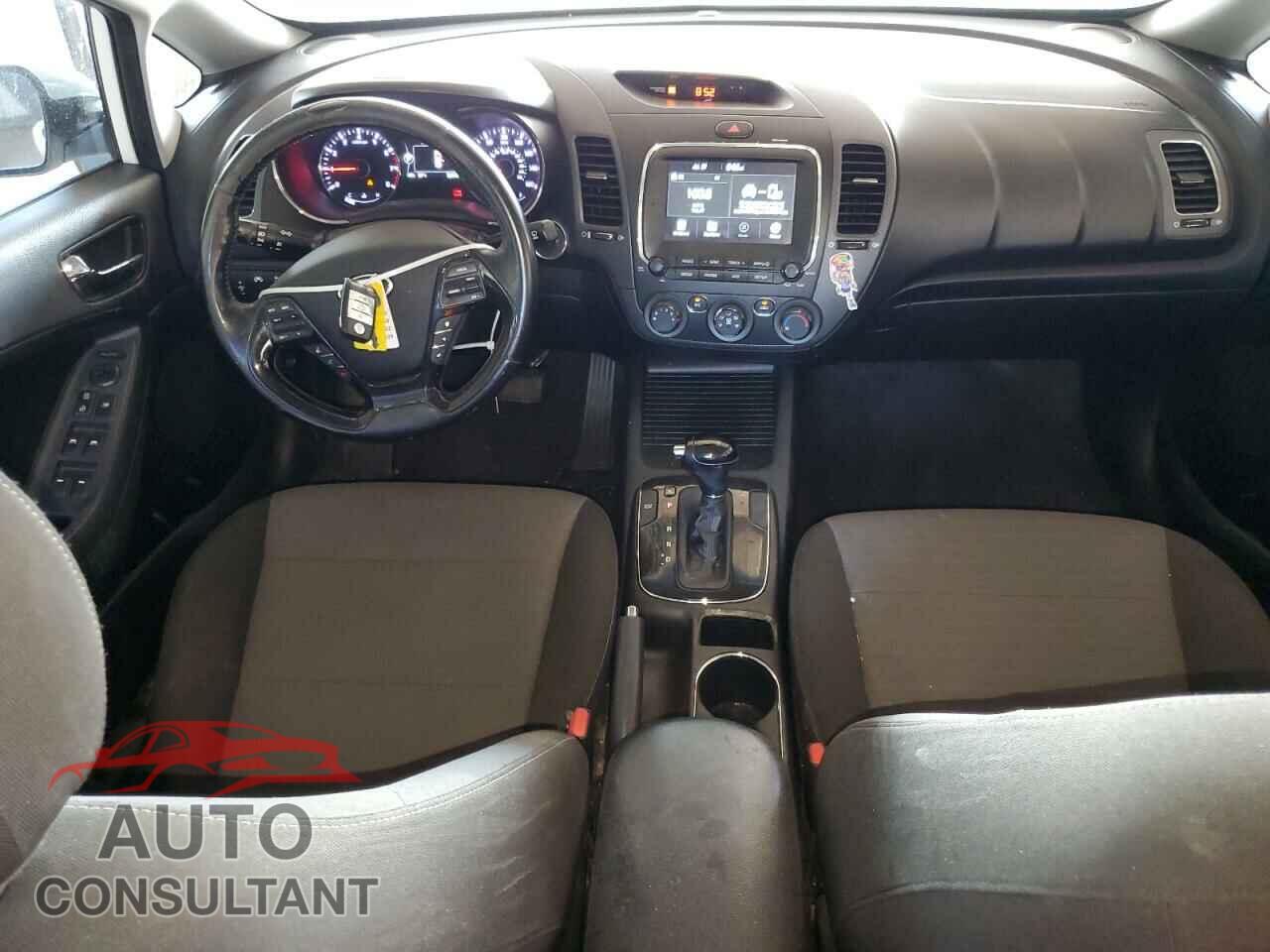 KIA FORTE 2017 - 3KPFL4A77HE141512