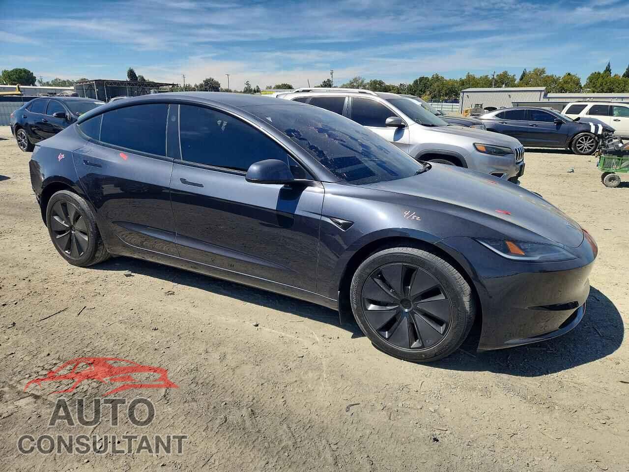 TESLA MODEL 3 2024 - 5YJ3E1EA4RF726061
