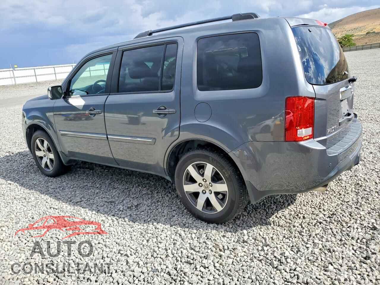 HONDA PILOT 2013 - 5FNYF4H99DB001506