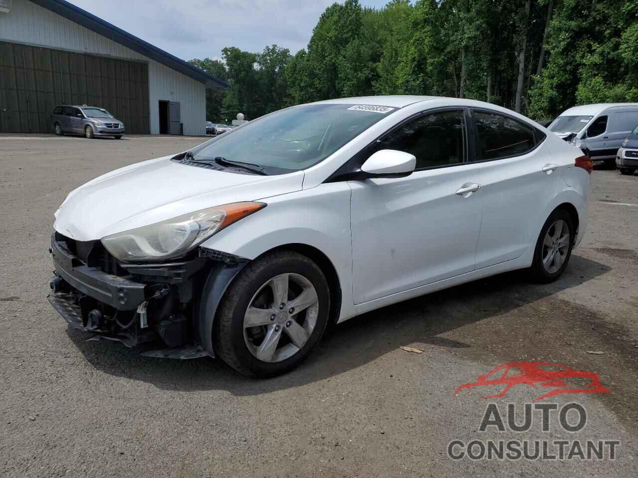 HYUNDAI ELANTRA 2013 - 5NPDH4AE5DH296525