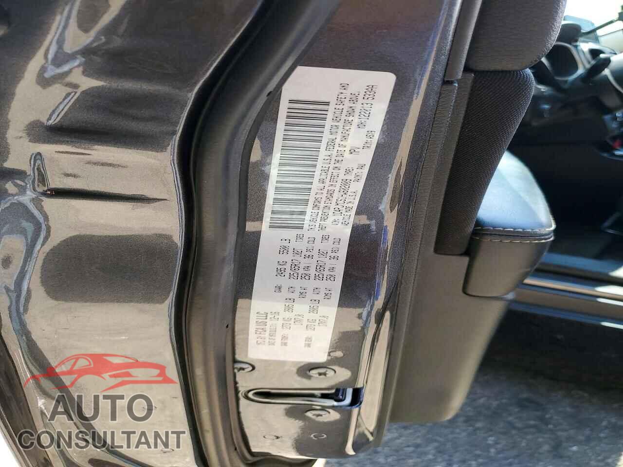 JEEP CHEROKEE 2017 - 1C4PJMCS1HW602009