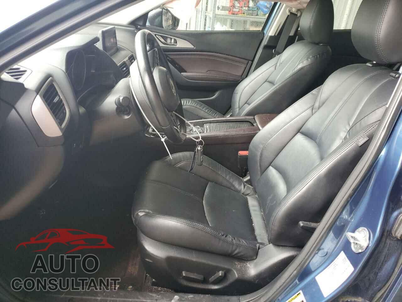 MAZDA 3 2017 - 3MZBN1L71HM101014
