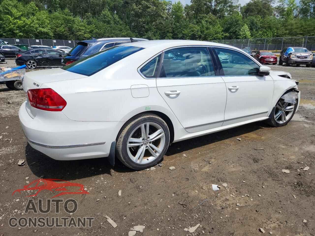 VOLKSWAGEN PASSAT 2015 - 1VWBT7A35FC073192