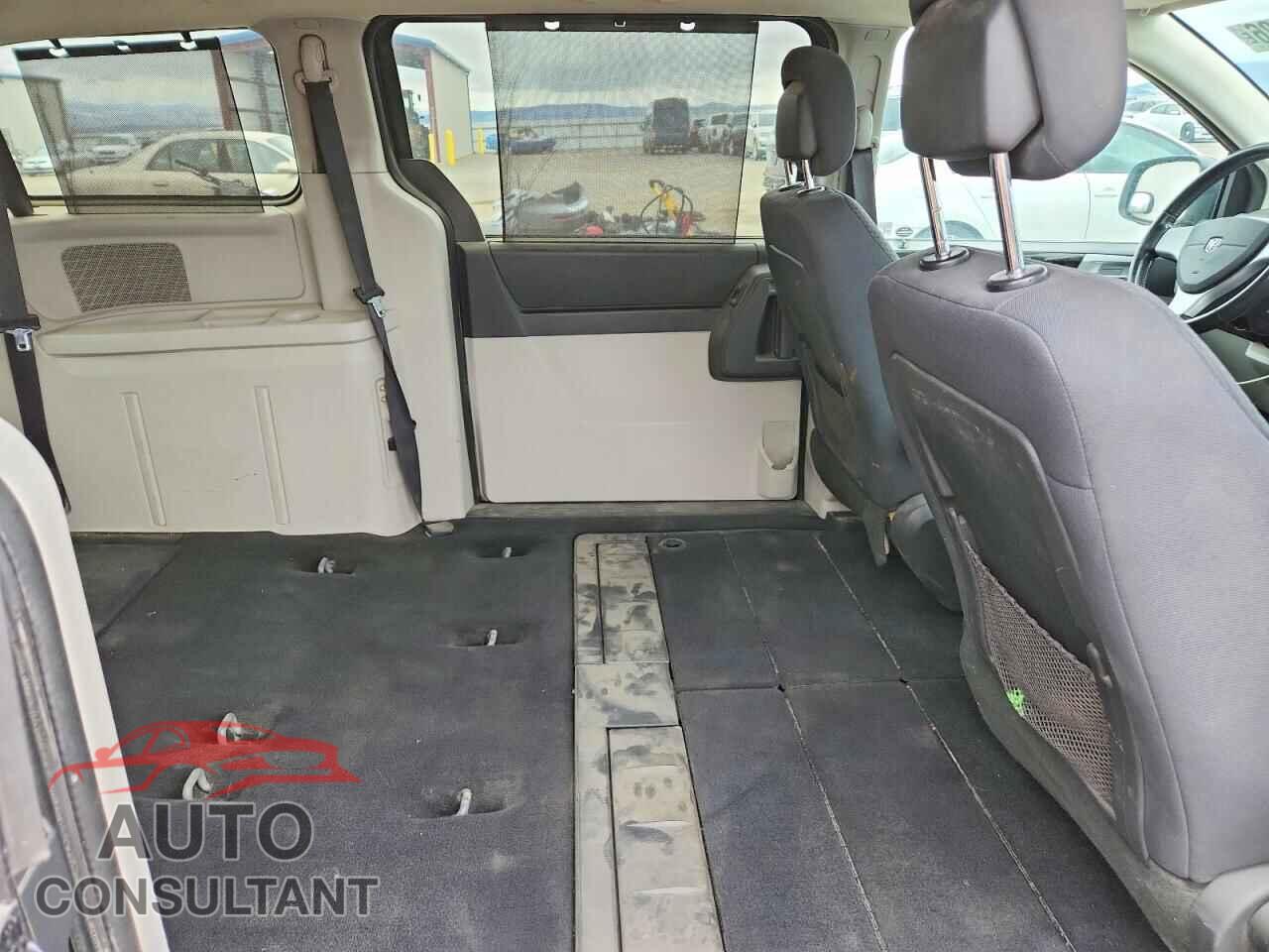 DODGE CARAVAN 2010 - 2D4RN6DX4AR446987
