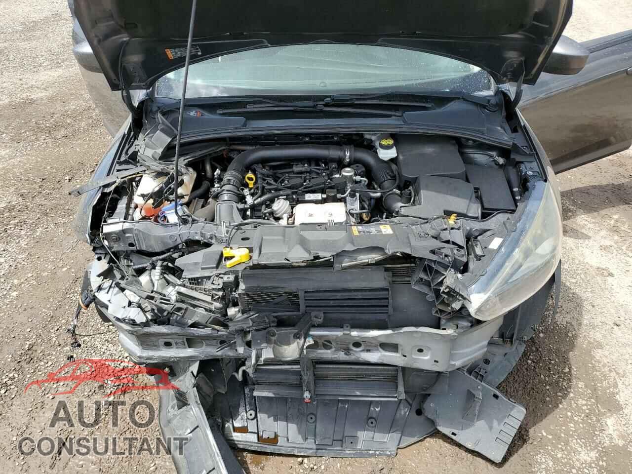 FORD FOCUS 2018 - 1FADP3FE1JL249236