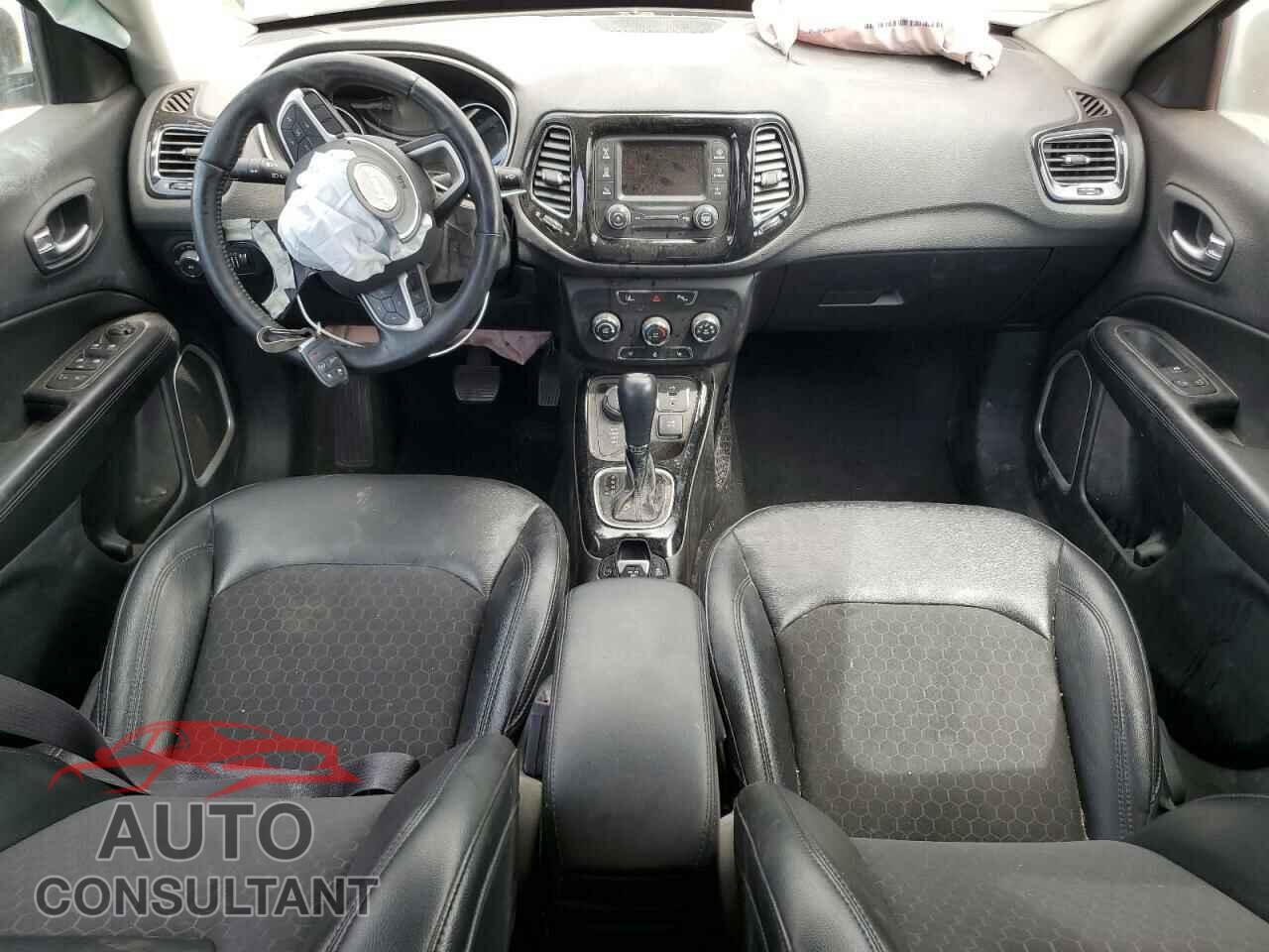 JEEP COMPASS 2018 - 3C4NJDBB3JT453669