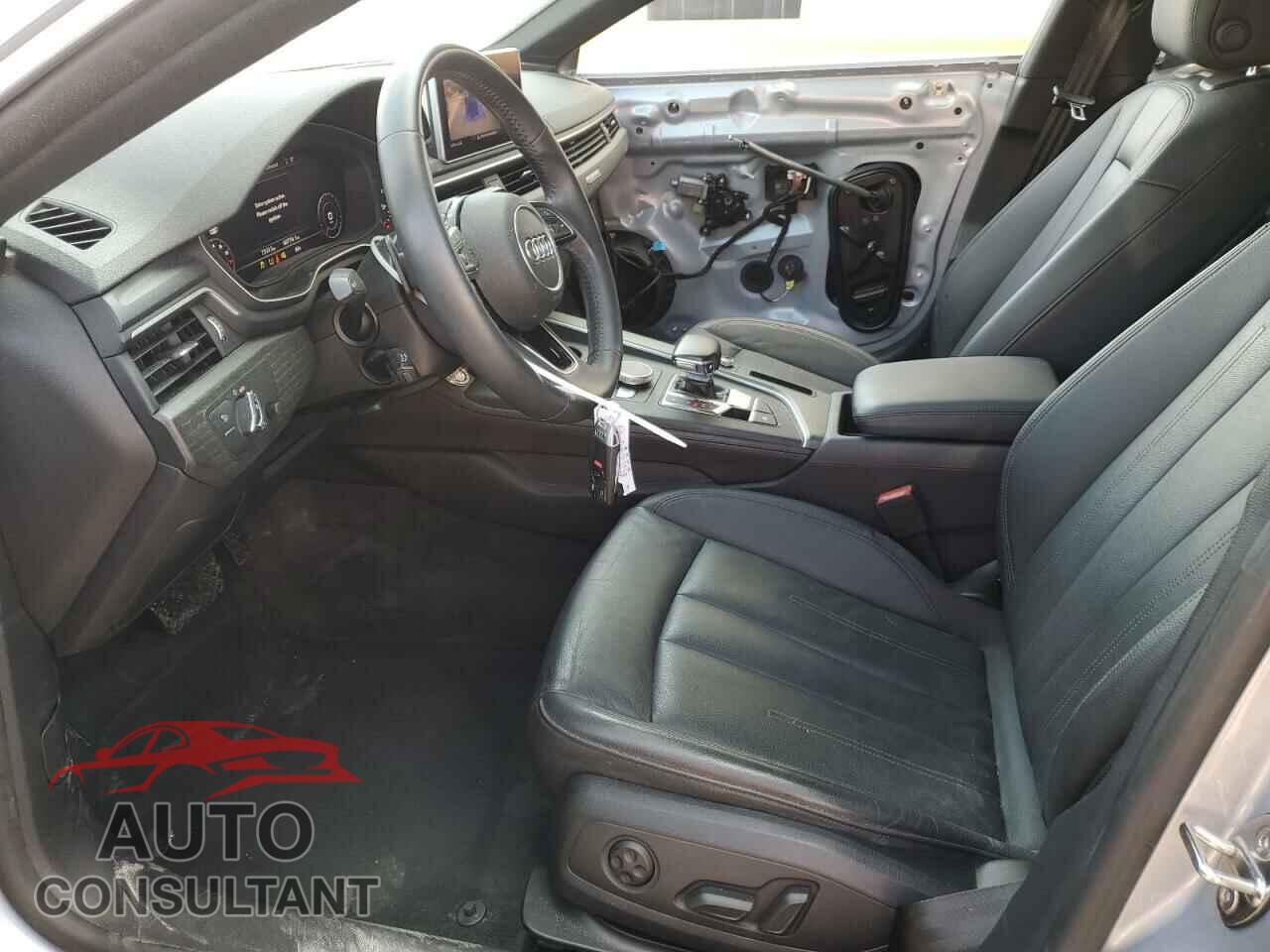 AUDI A5 2019 - WAUBNCF50KA008267