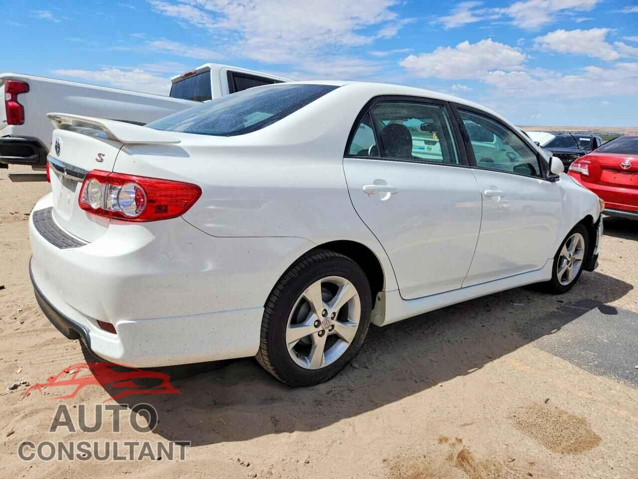 TOYOTA COROLLA 2013 - 2T1BU4EE9DC078152