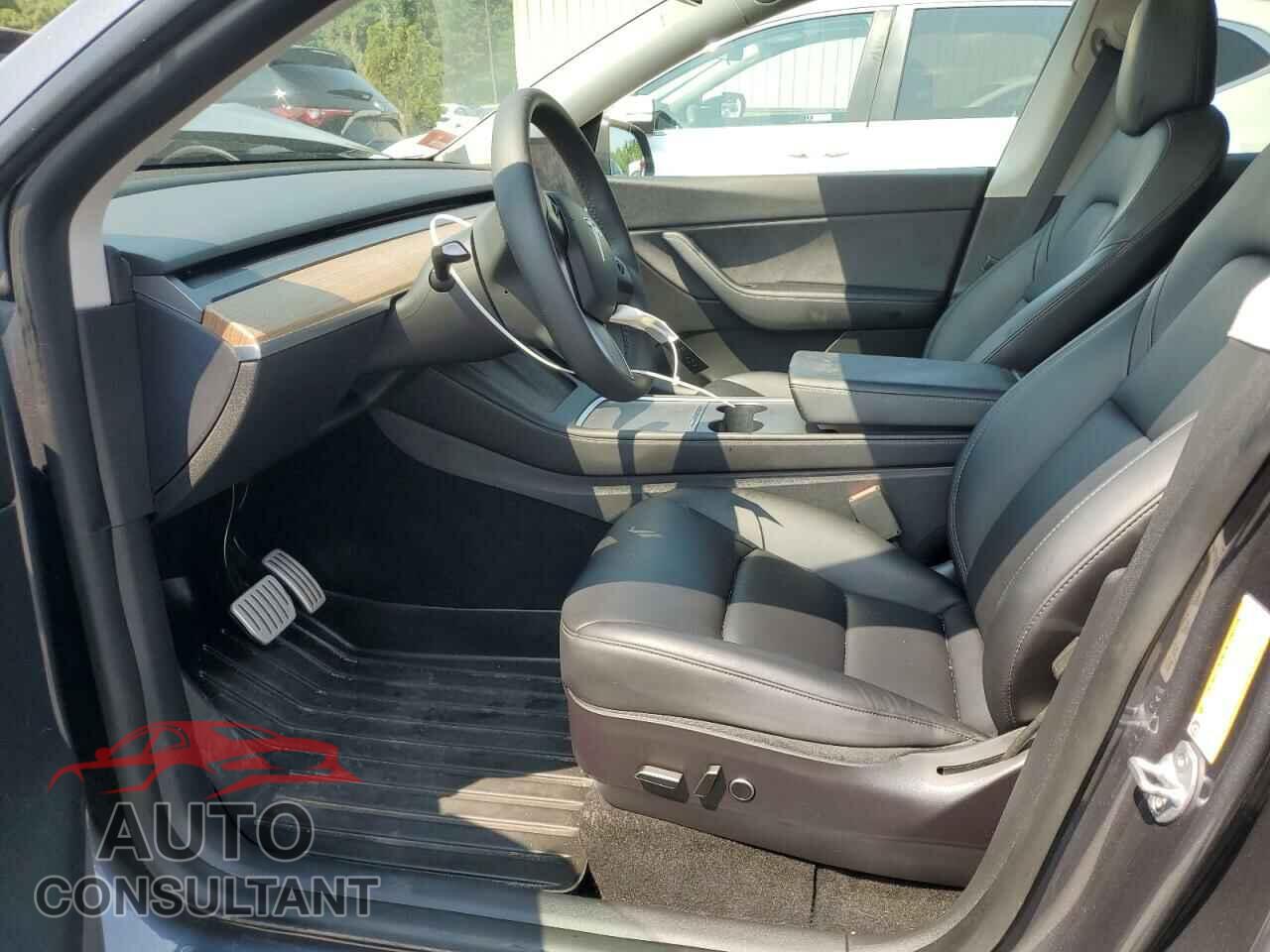 TESLA MODEL Y 2022 - 7SAYGDEFXNF372010