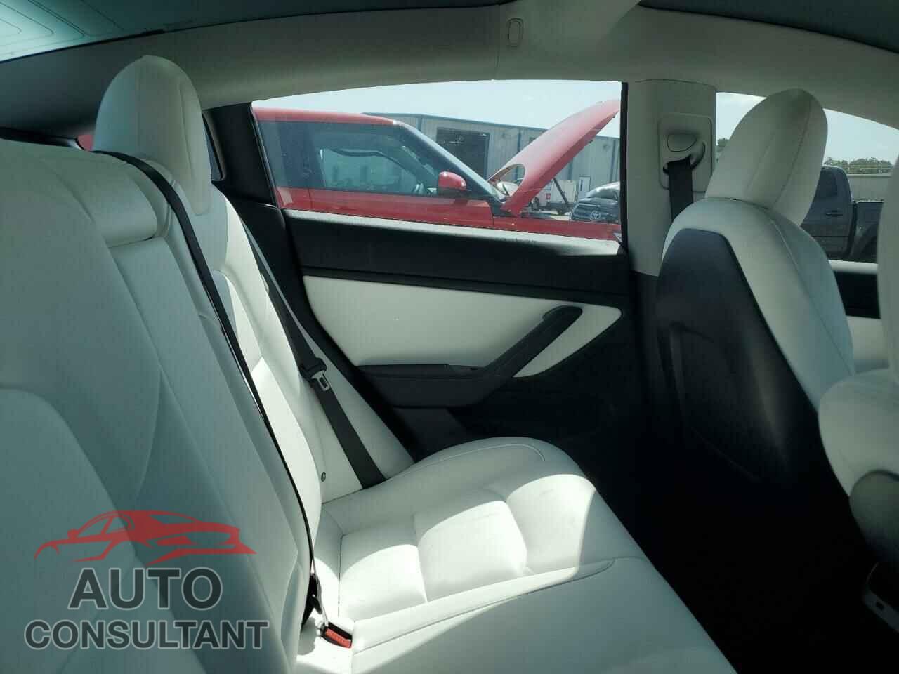 TESLA MODEL 3 2018 - 5YJ3E1EB3JF101177