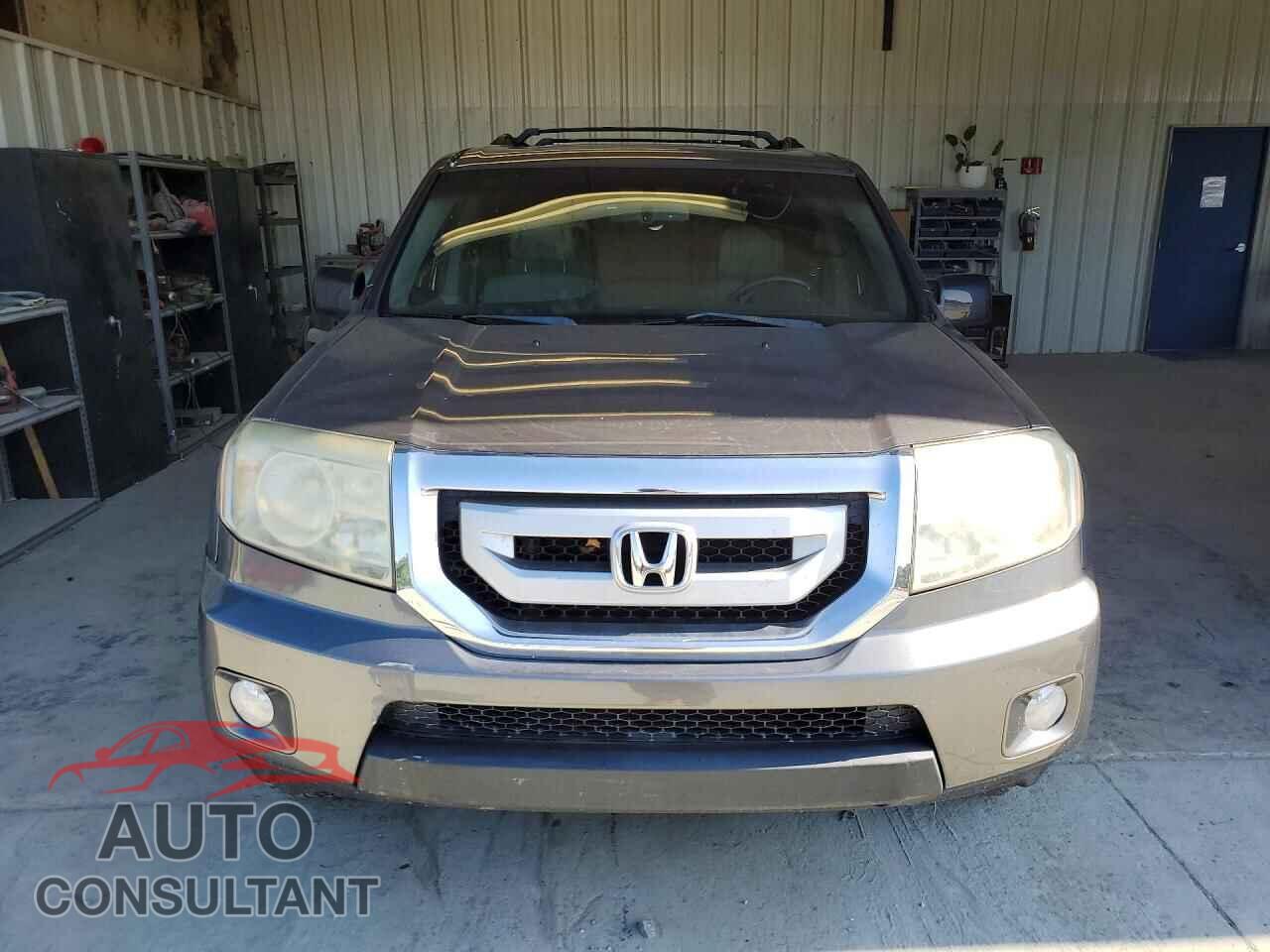 HONDA PILOT 2011 - 5FNYF4H70BB014687