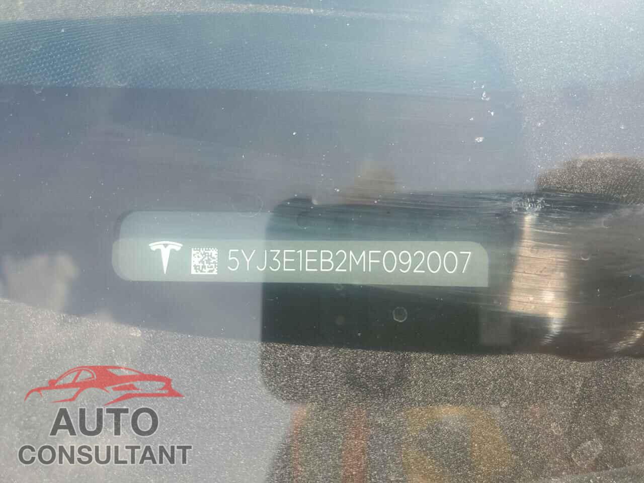 TESLA MODEL 3 2021 - 5YJ3E1EB2MF092007