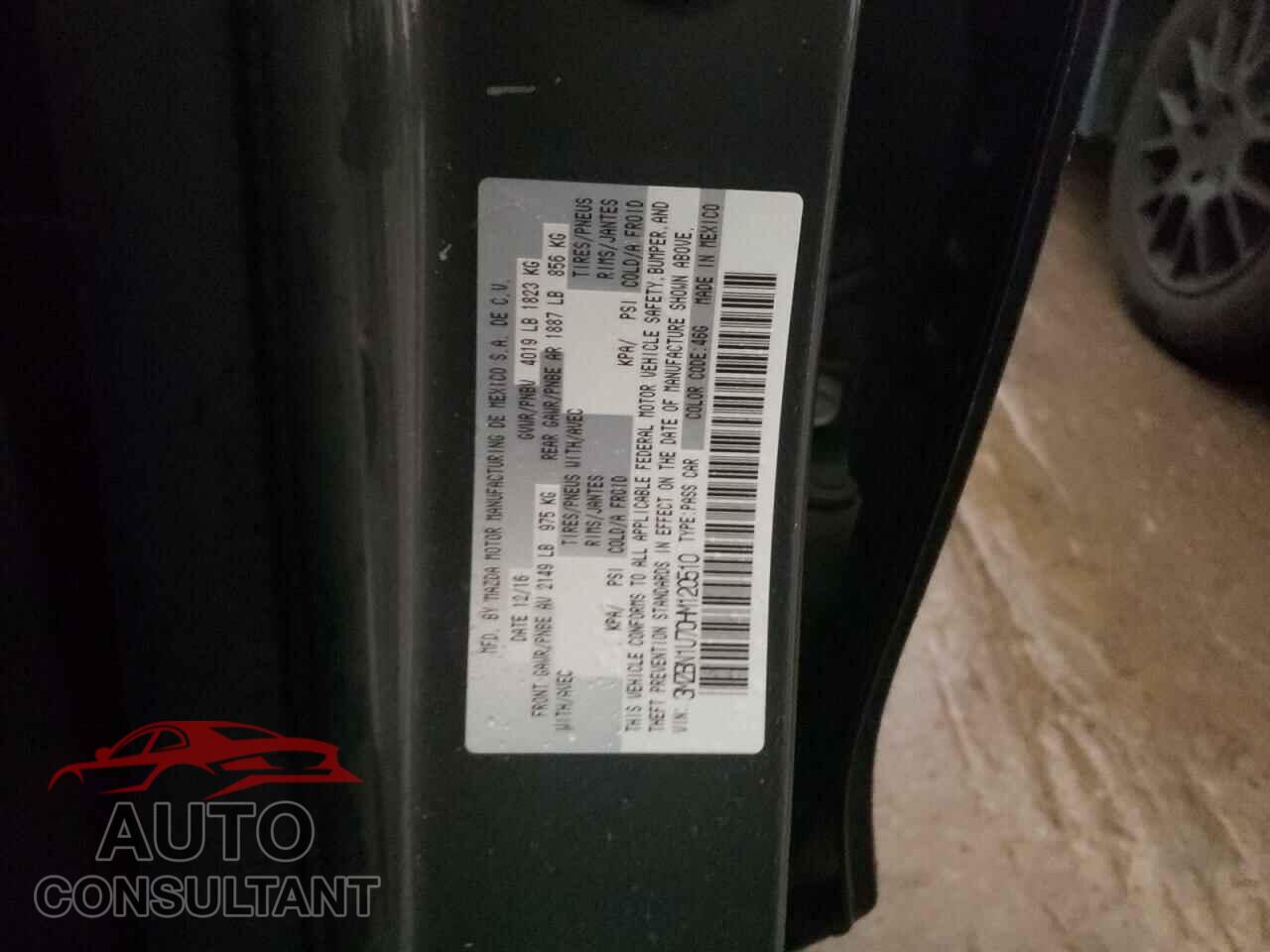 MAZDA 3 2017 - 3MZBN1U70HM120510