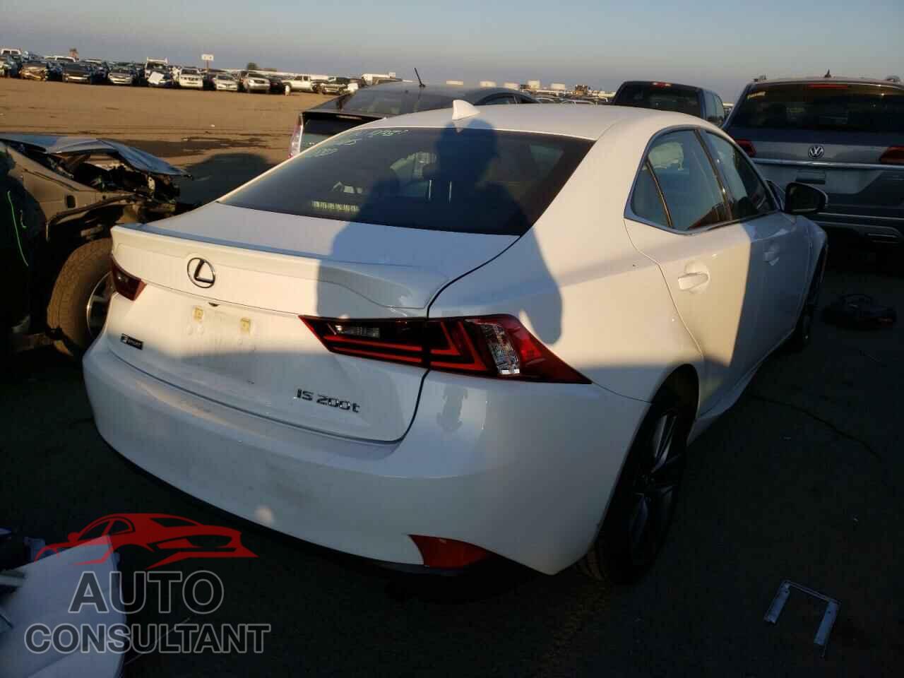 LEXUS IS 2016 - JTHBA1D24G5022019