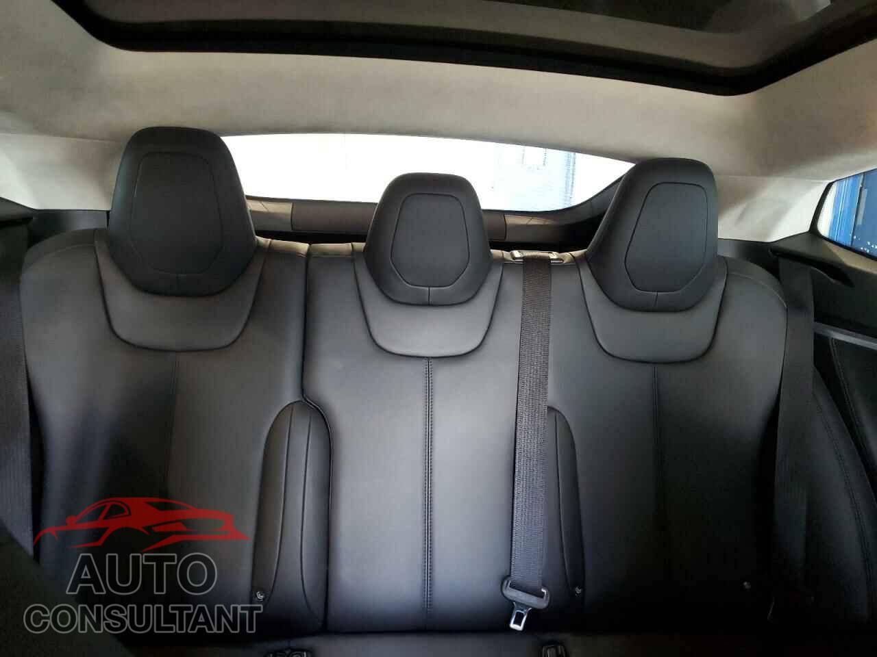 TESLA MODEL S 2015 - 5YJSA1E27FF119910