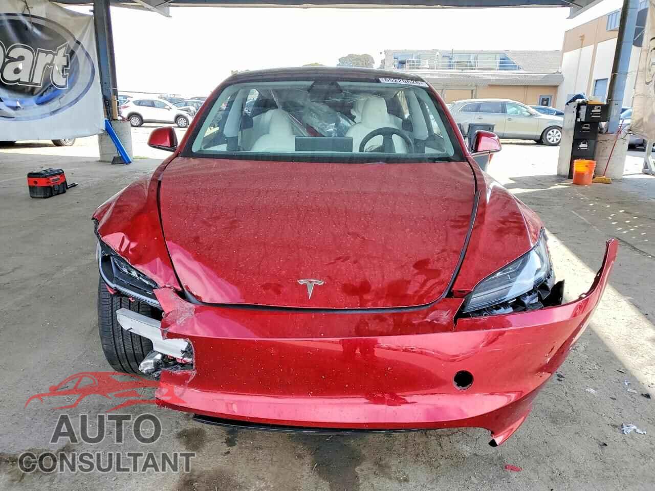 TESLA MODEL 3 2025 - 5YJ3E1EA0SF071872