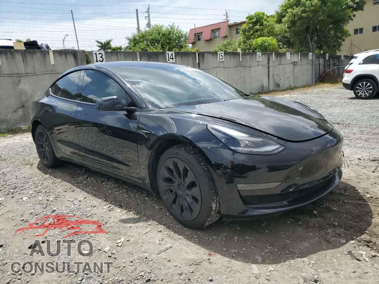 TESLA MODEL 3 2021 - 5YJ3E1EB3MF048999