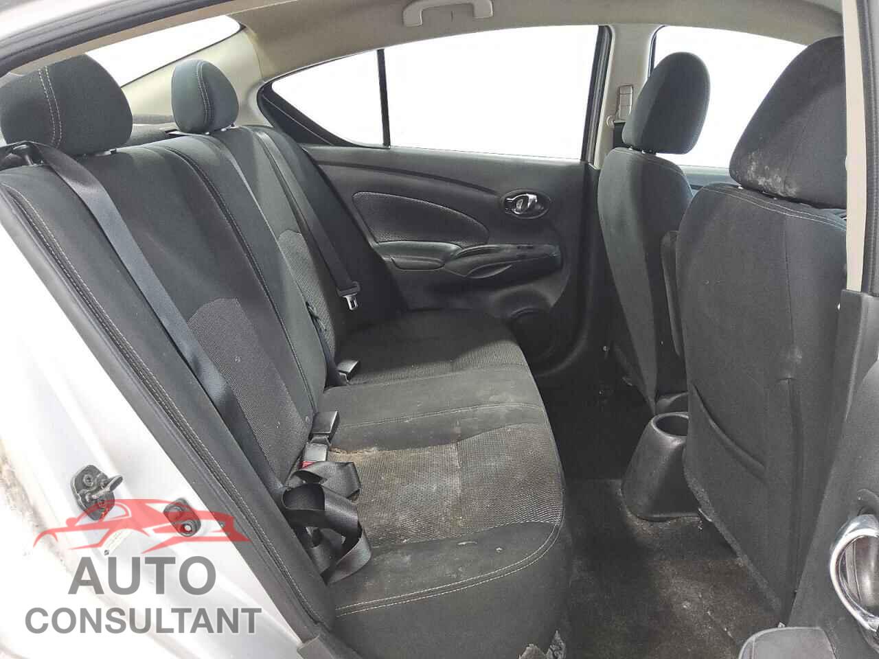NISSAN VERSA 2019 - 3N1CN7AP3KL821654