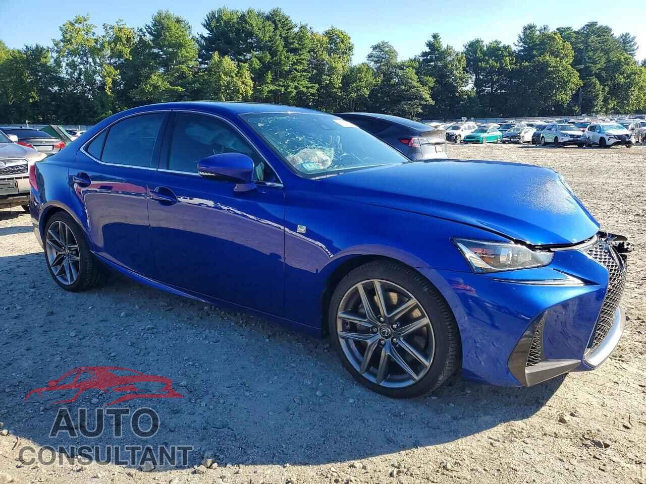 LEXUS IS 2018 - JTHC81D24J5031018