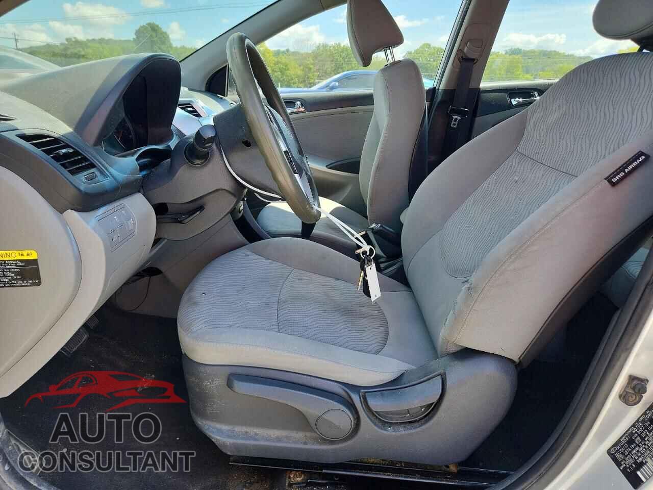 HYUNDAI ACCENT 2014 - KMHCU4AE1EU621052