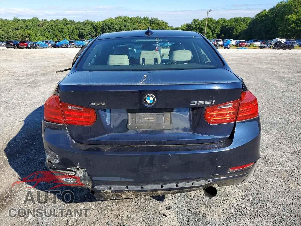 BMW 3 SERIES 2013 - WBA3B9C50DF801059