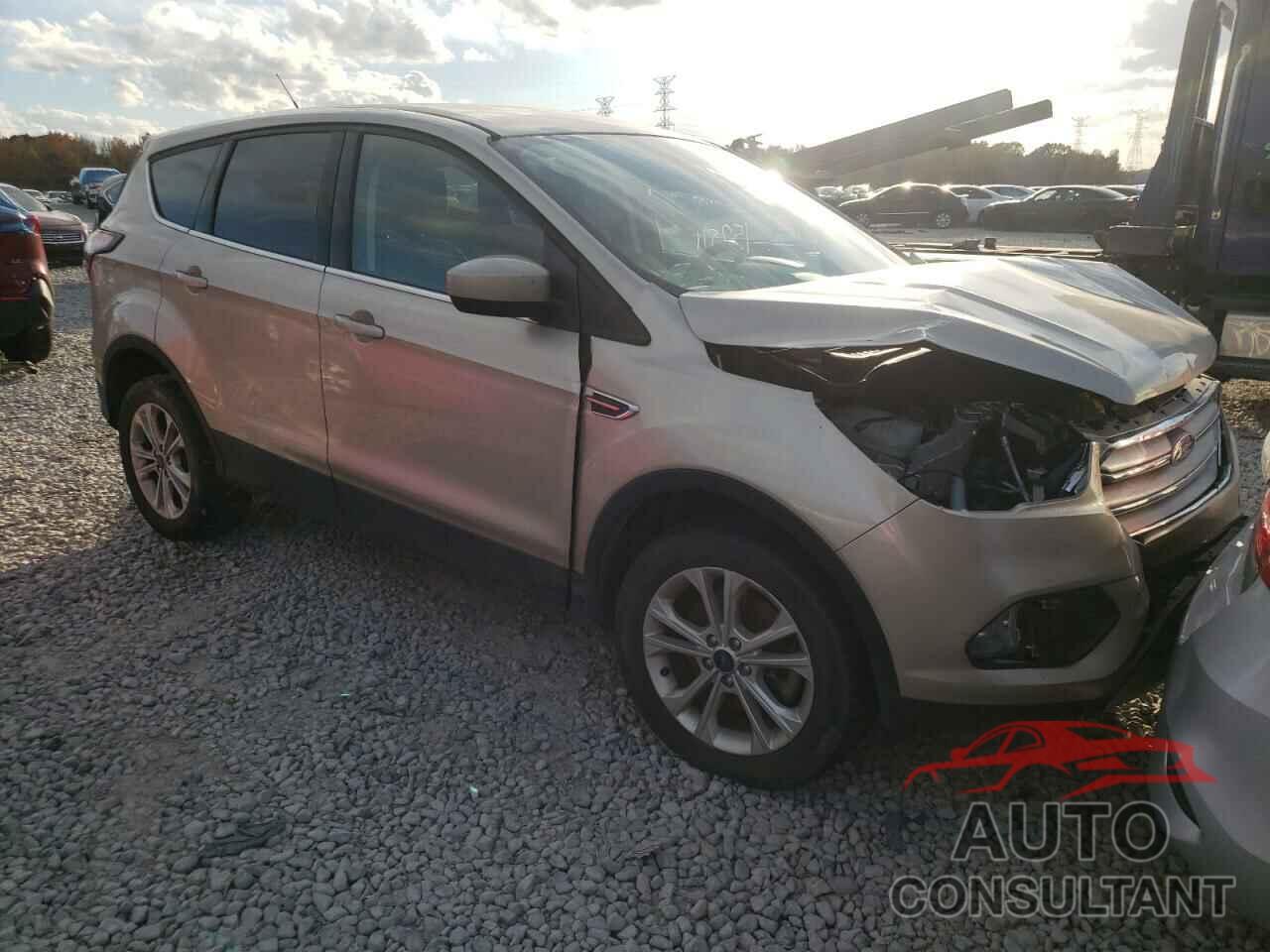 FORD ESCAPE 2017 - 1FMCU9GD0HUD57600