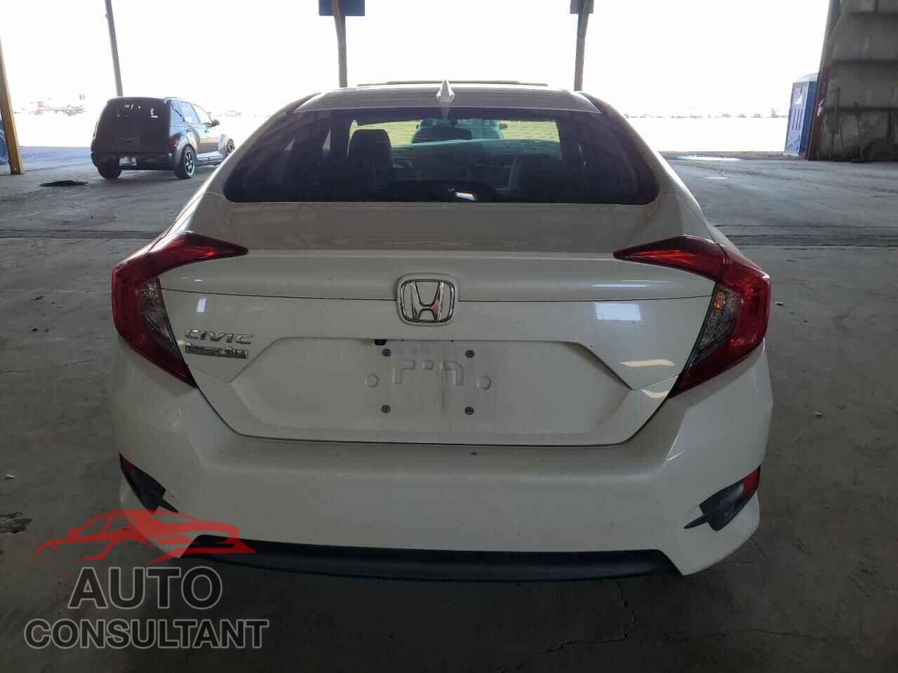 HONDA CIVIC 2018 - 19XFC2F76JE021204
