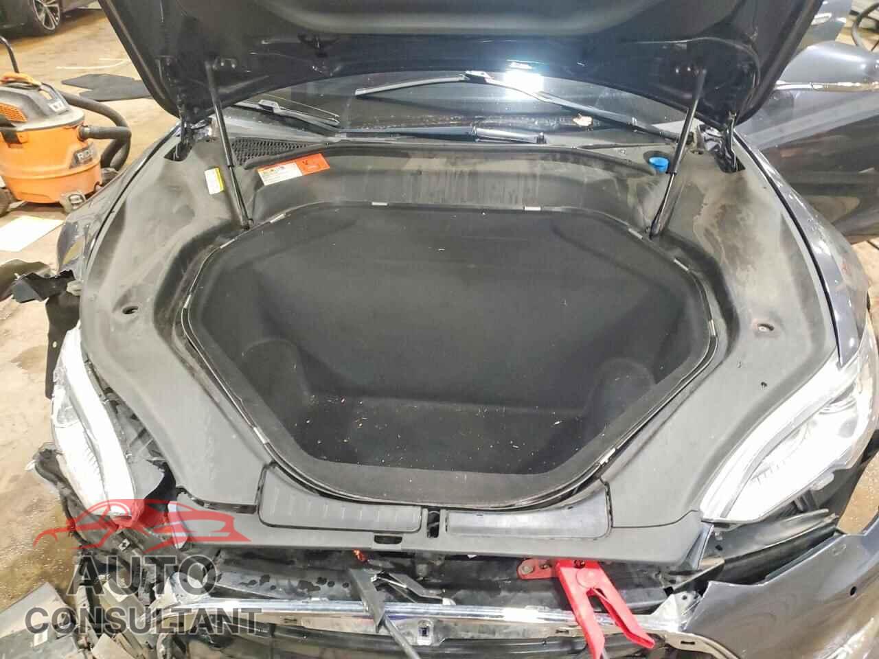 TESLA MODEL S 2014 - 5YJSA1H25EFP63142