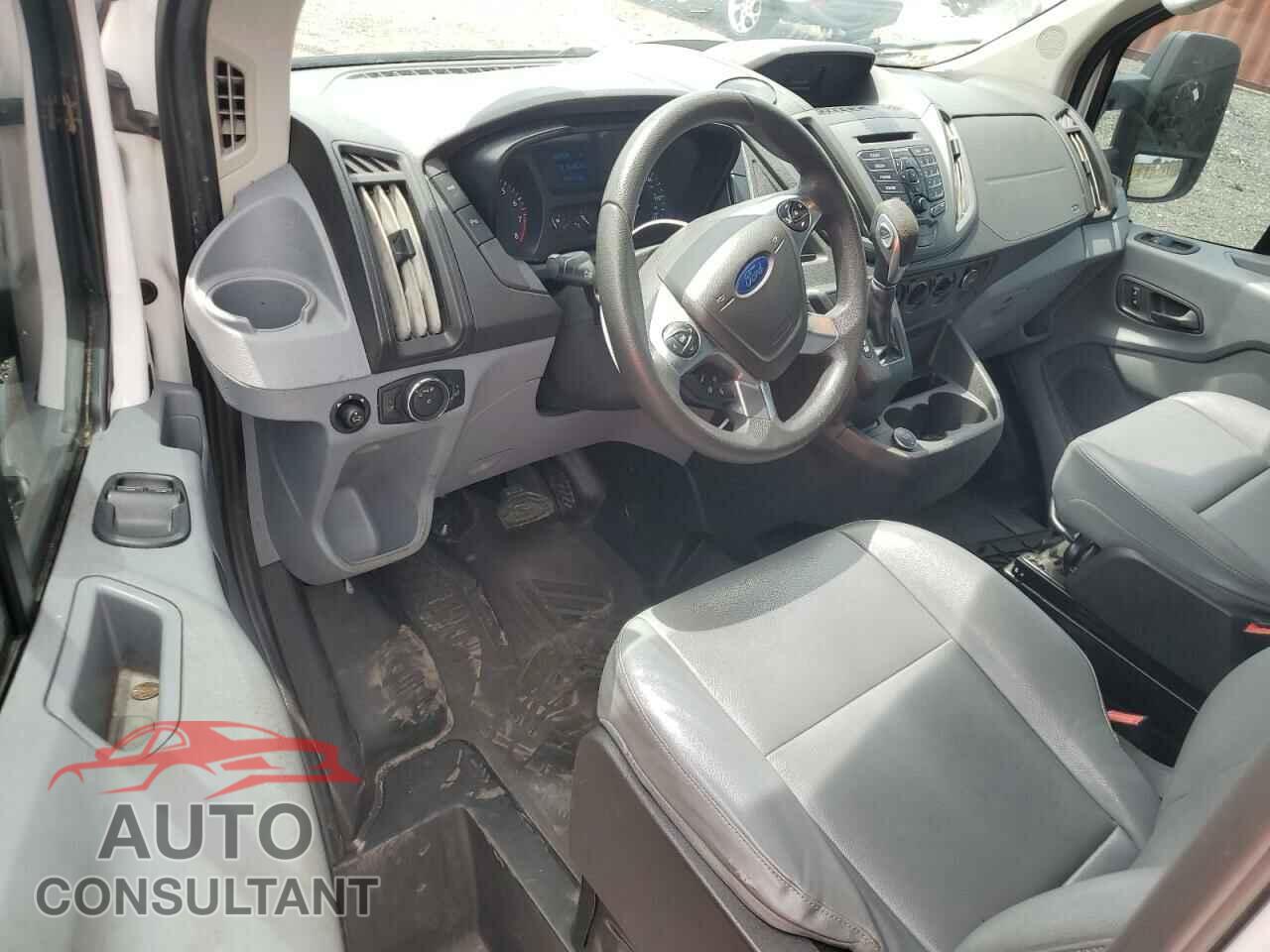 FORD TRANSIT 2018 - 1FTYR3XM3JKA97087