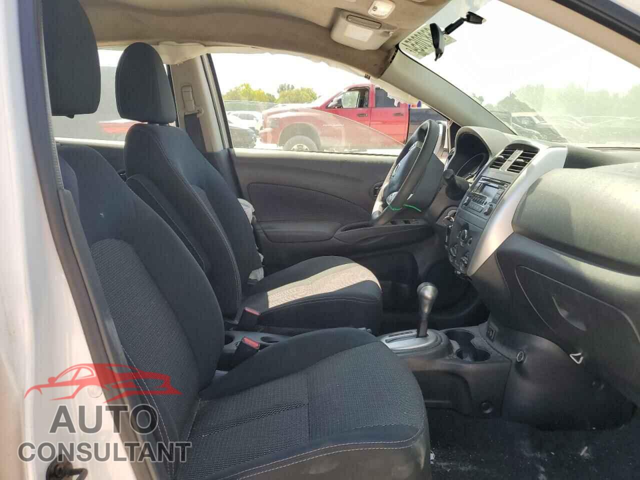 NISSAN VERSA 2017 - 3N1CN7AP2HL837899