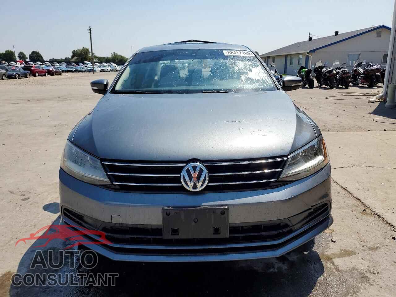 VOLKSWAGEN JETTA 2017 - 3VWDB7AJ4HM323761