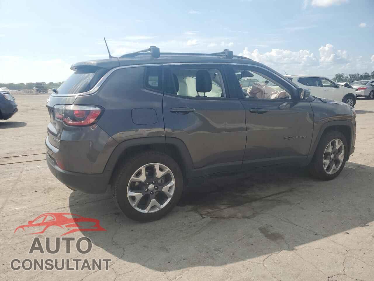 JEEP COMPASS 2018 - 3C4NJCCB4JT358451