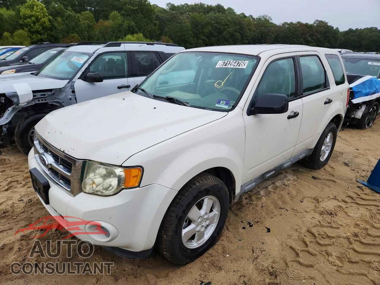 FORD ESCAPE 2010 - 1FMCU9C77AKD04538