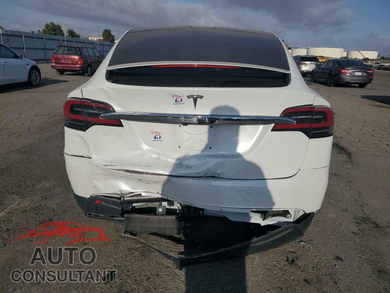 TESLA MODEL X 2016 - 5YJXCAE25GF001730