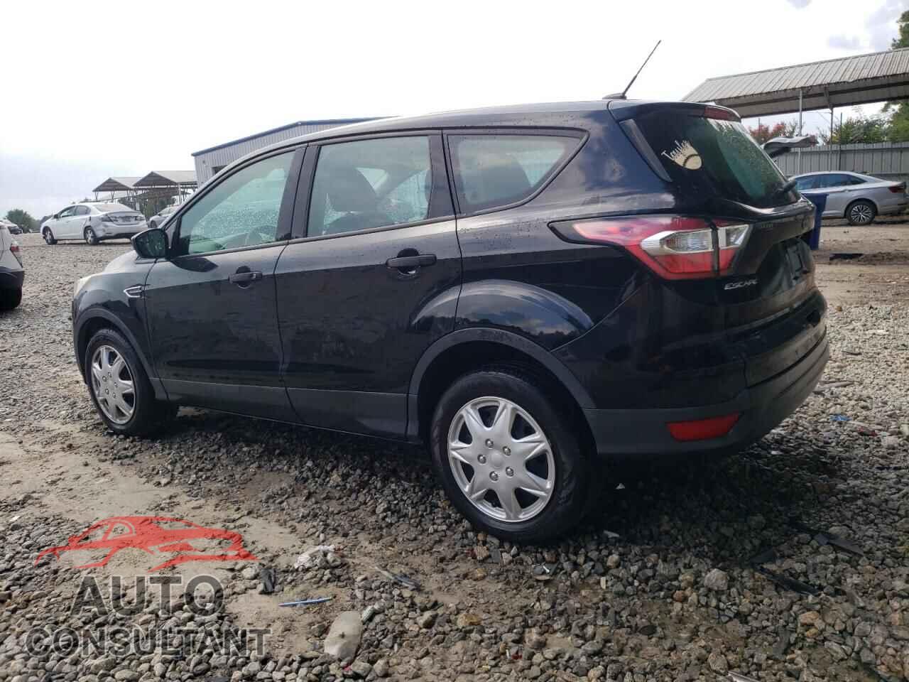 FORD ESCAPE 2017 - 1FMCU0F7XHUD04085