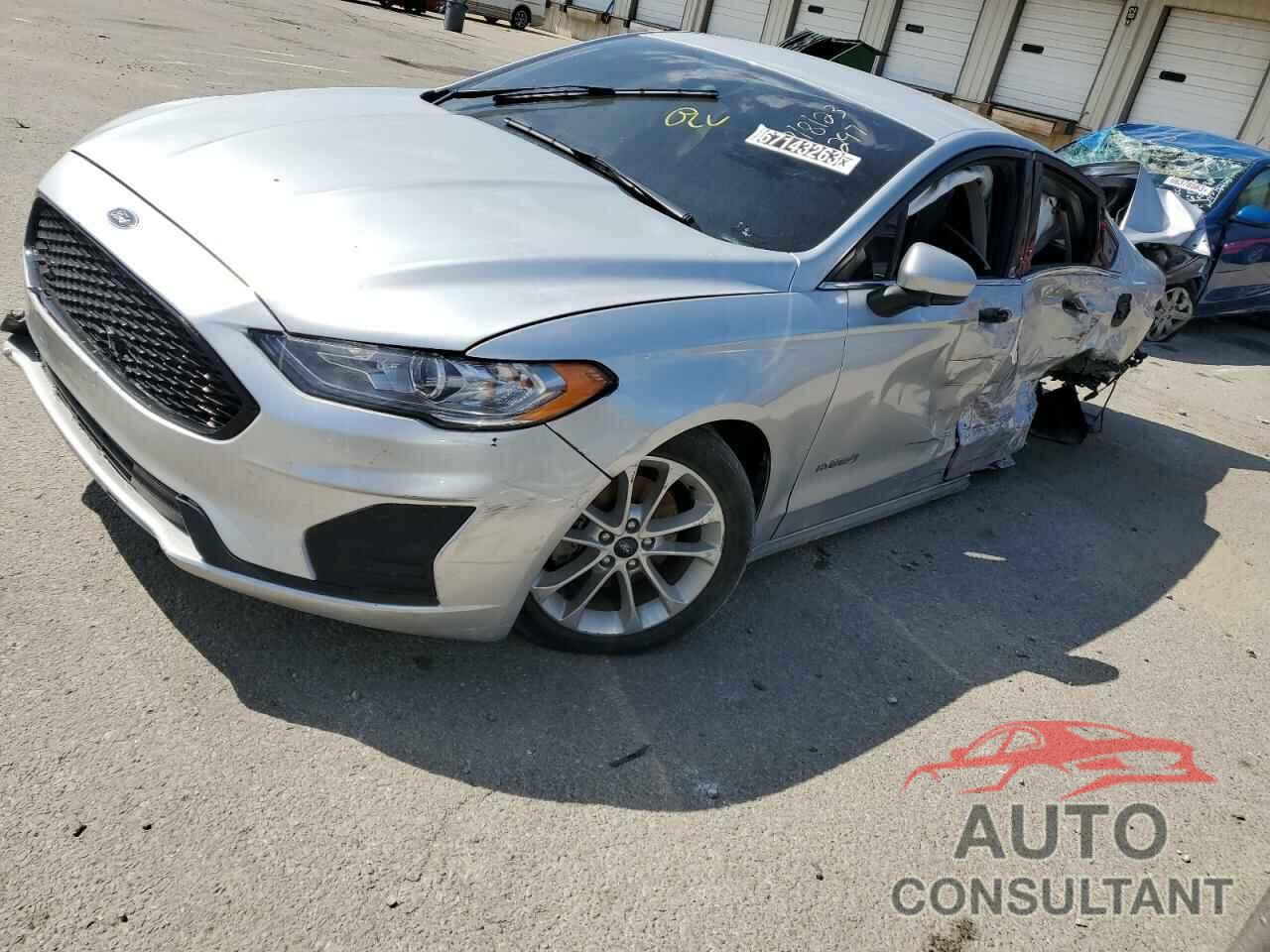 FORD FUSION 2019 - 3FA6P0LU8KR221438