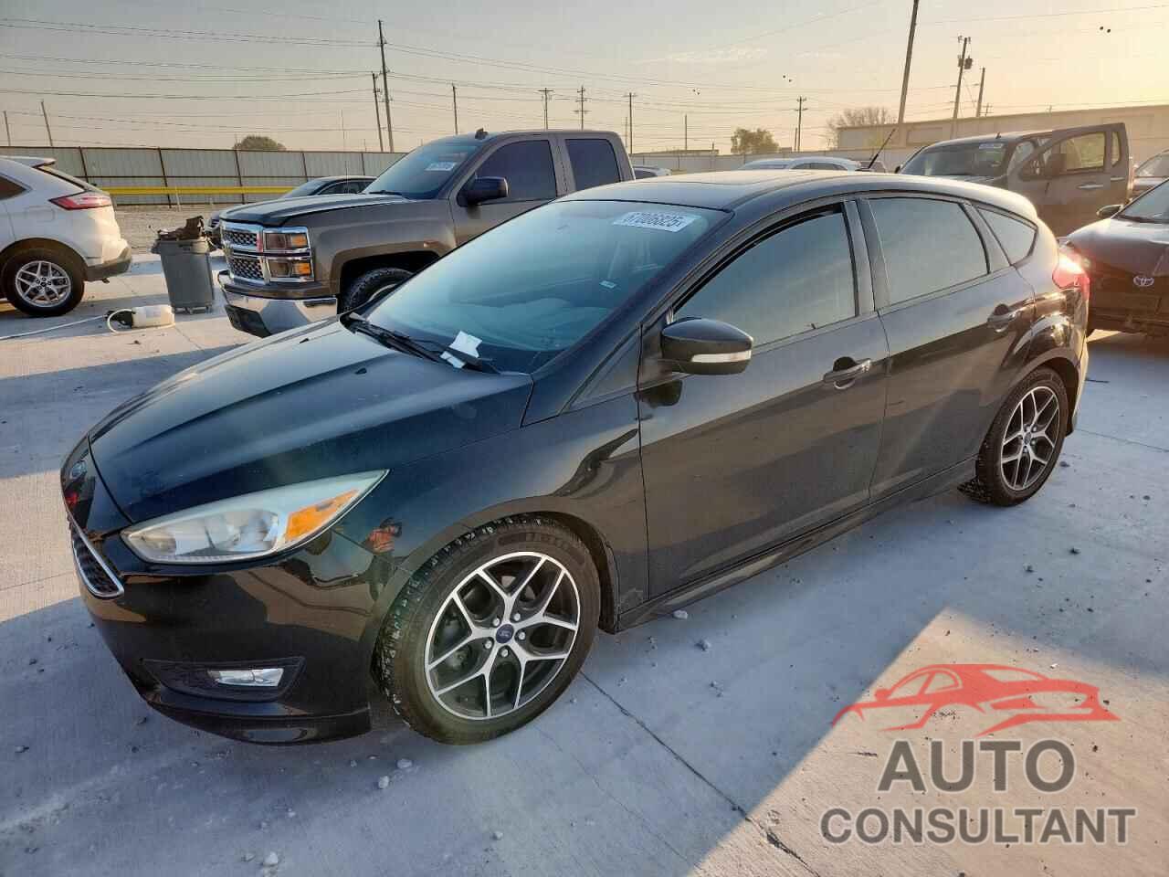 FORD FOCUS 2015 - 1FADP3K26FL305688