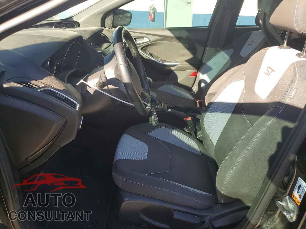 FORD FOCUS 2016 - 1FADP3L94GL391404
