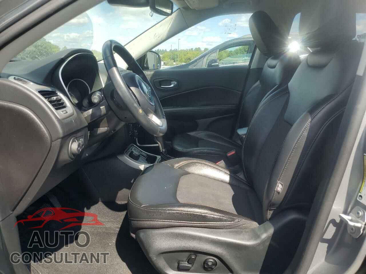 JEEP COMPASS 2019 - 3C4NJDBB7KT786779